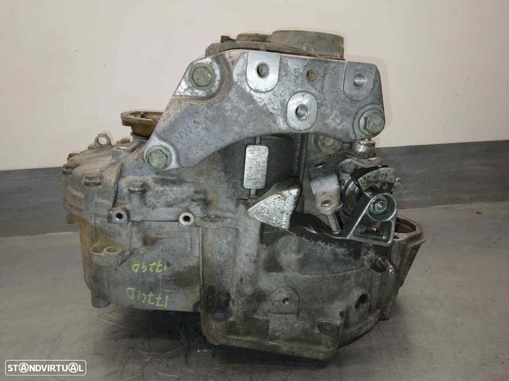 CAIXA VELOCIDADES VOLKSWAGEN TOURAN 2003 -GNE - 4