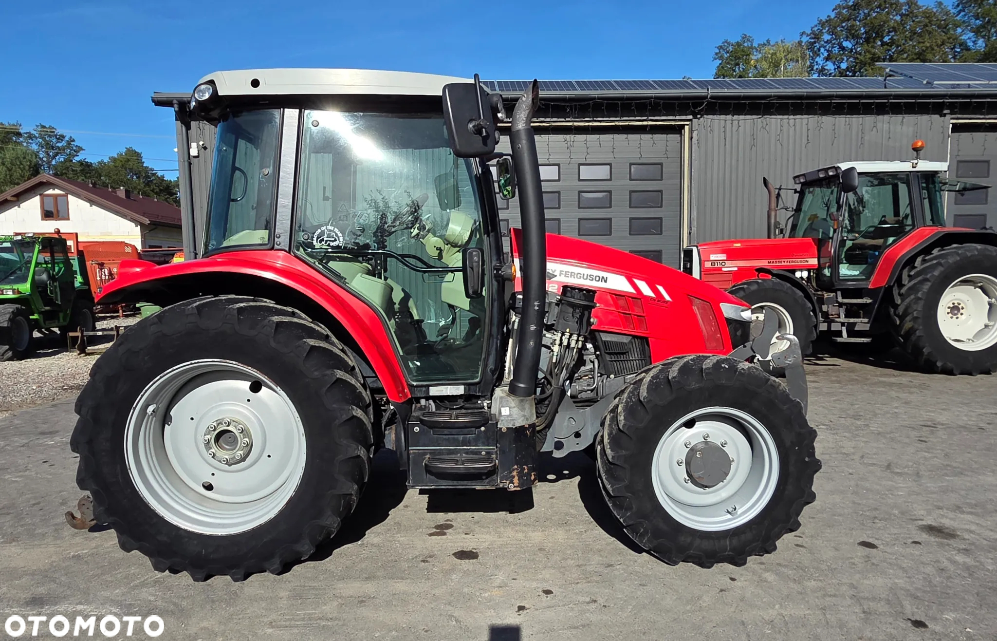 Massey Ferguson 5712 SL Dyna 4 - 3