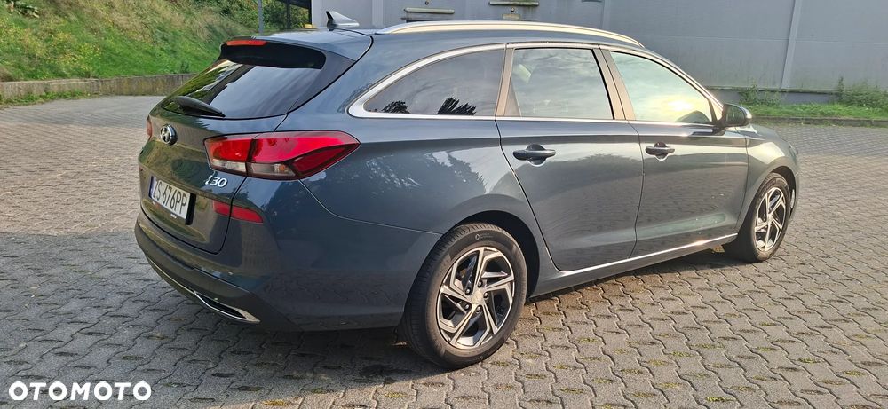 Hyundai i30 1.0 T-GDI Comfort DCT - 4