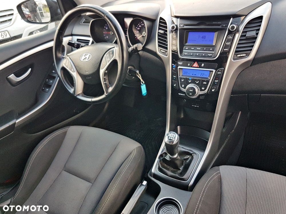 Hyundai i30 i30cw 1.6 Trend - 24