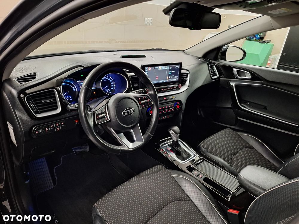 Kia XCeed 1.6 GDI DCT6 OPF Plug-in-Hybrid PLATINUM - 17