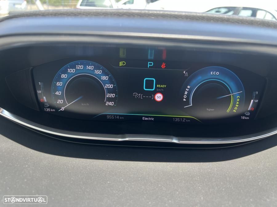 Peugeot 3008 1.6 Hybrid4 GT Pack e-EAT8 - 41
