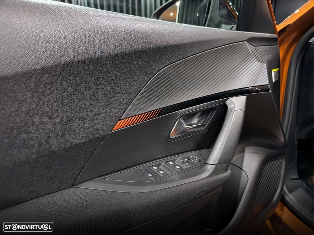 Peugeot e-2008 50 kWh Active - 15