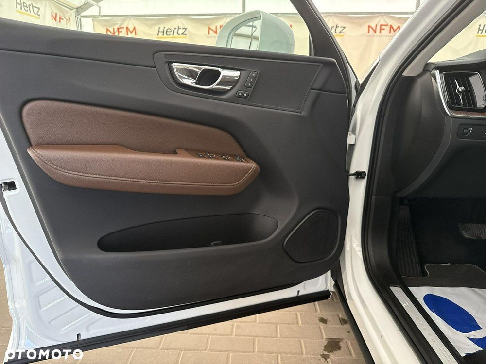 Volvo XC 60 - 11