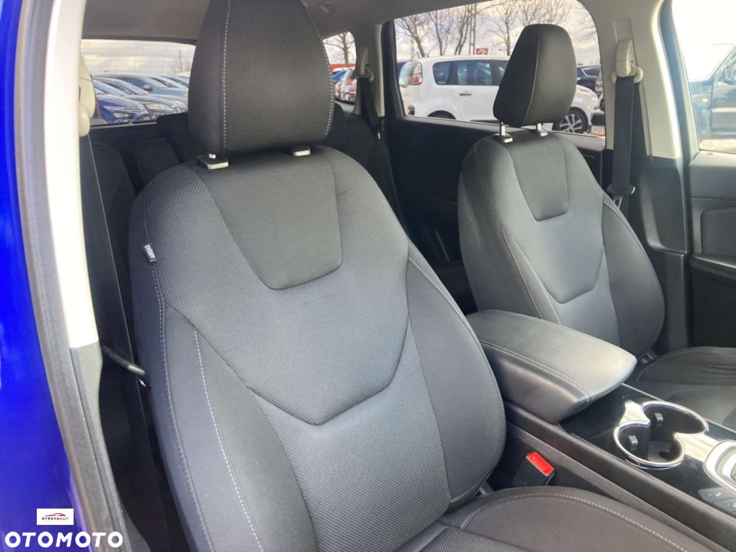 Ford S-Max - 21