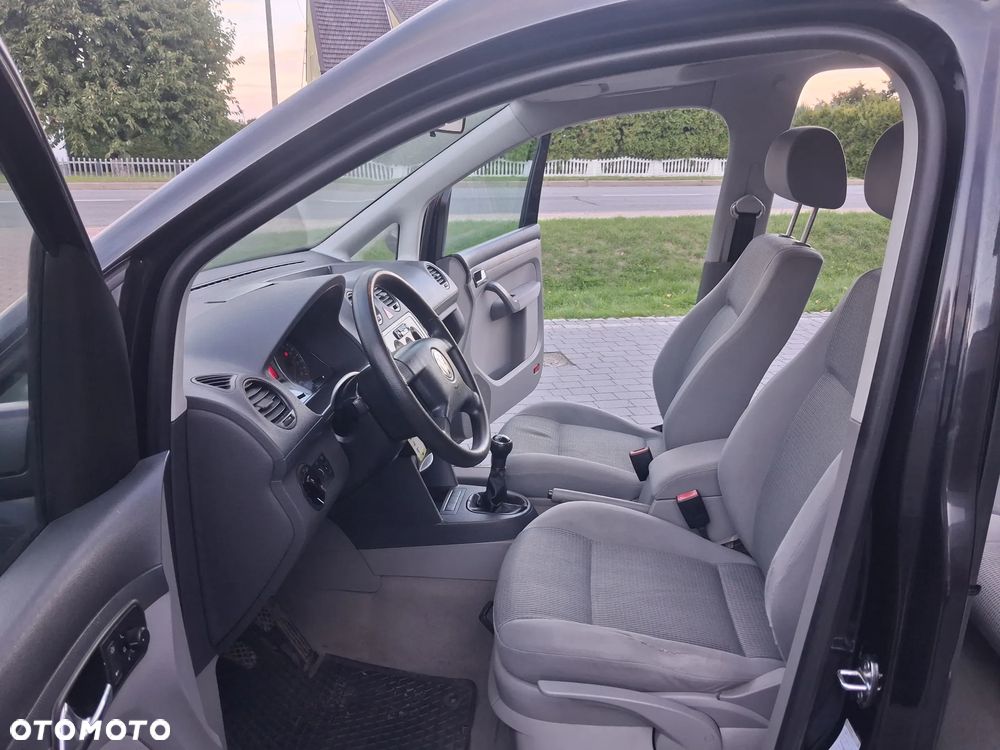 Volkswagen Caddy 1.4 (7-Si.) - 10