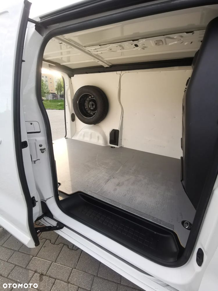Peugeot Expert L2H1 FlexCab Grip - 14