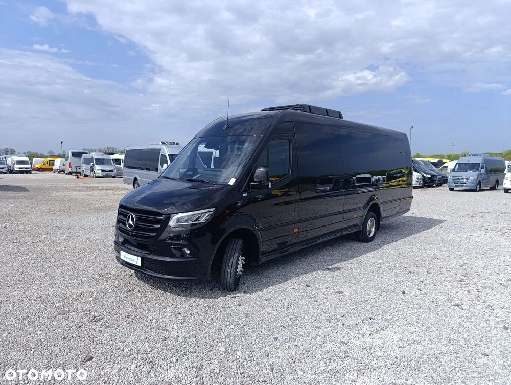 Mercedes-Benz Sprinter 519 - 21