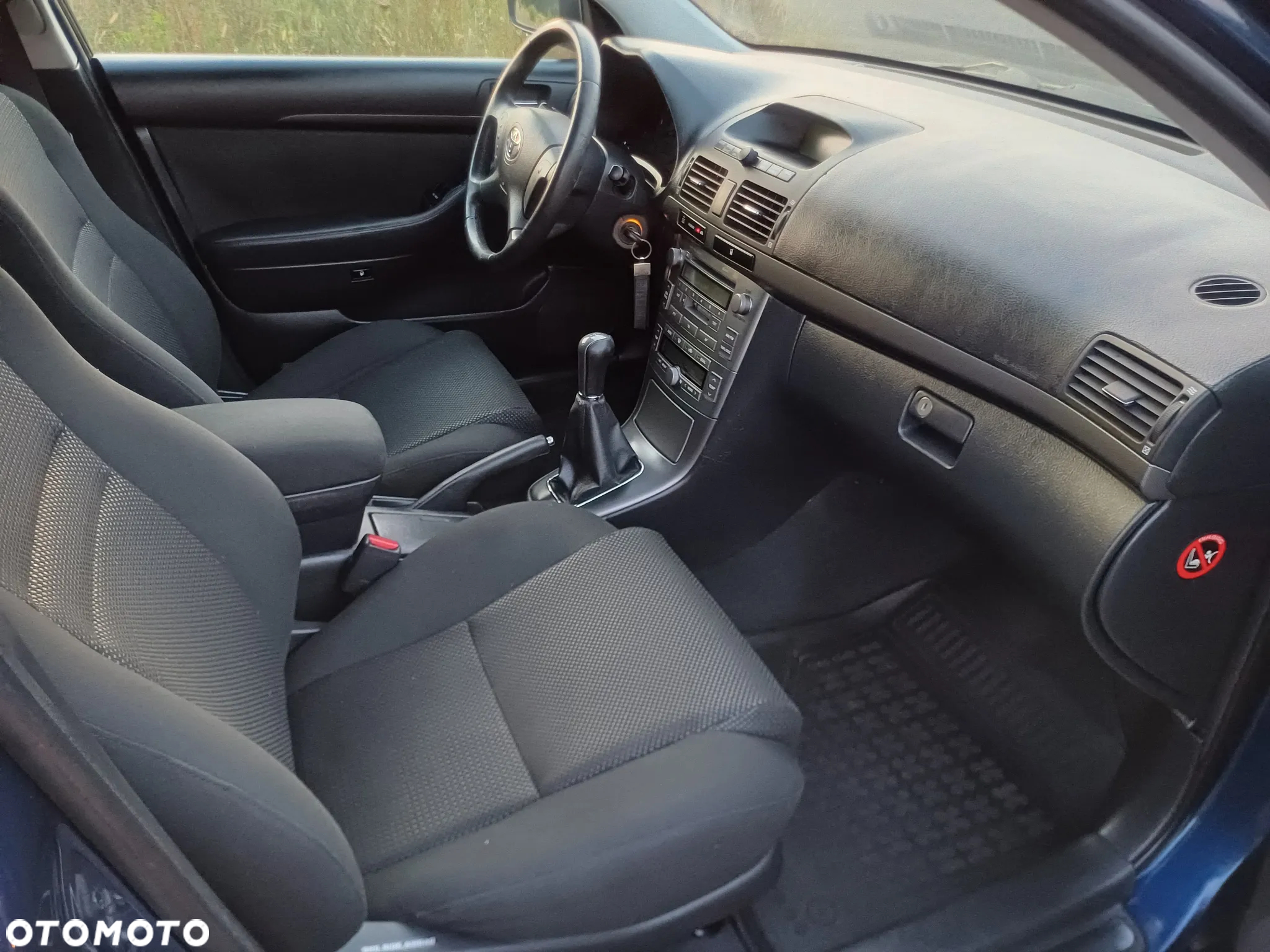 Toyota Avensis 2.0 D-4D Combi - 15
