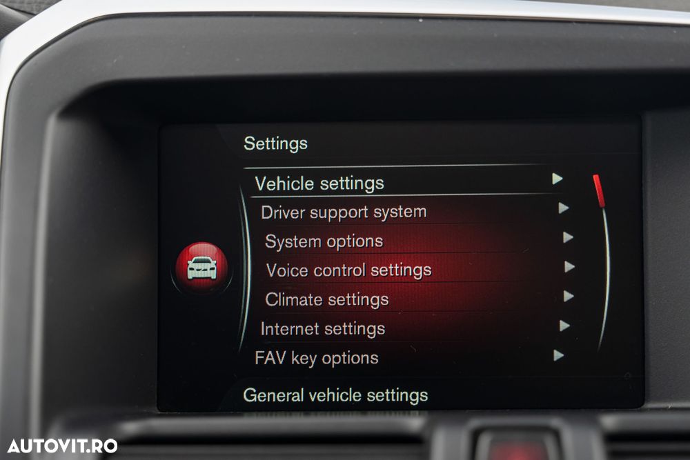 Volvo XC 60 D4 AWD Geartronic Inscription - 28