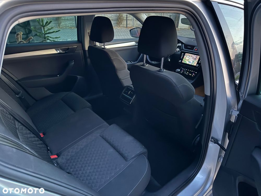 Skoda Superb 2.0 TDI SCR Ambition - 33