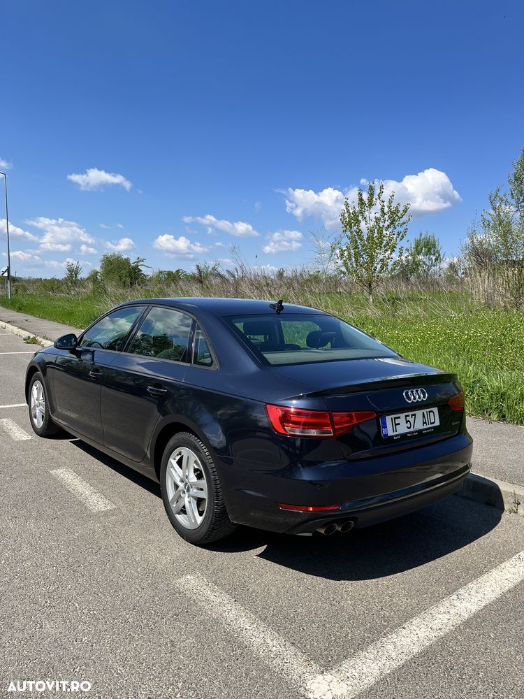 Audi A4 2.0 TDI quattro S tronic - 9