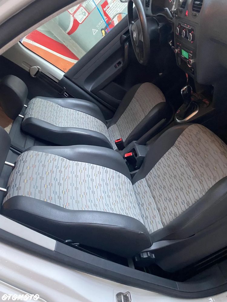 Volkswagen Caddy - 12