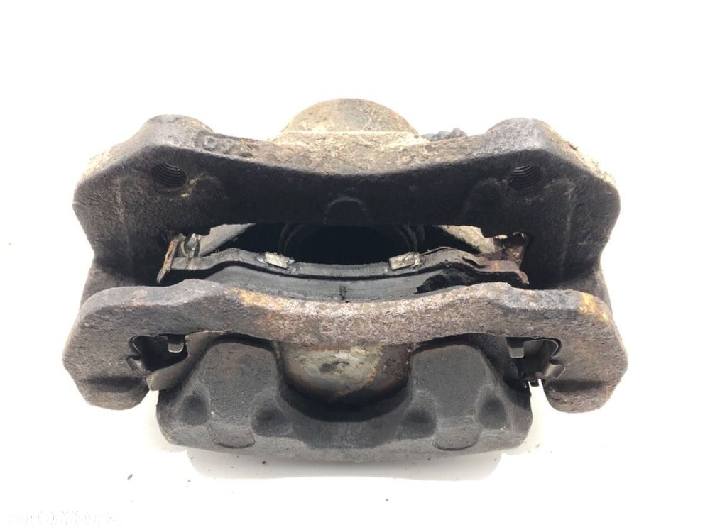 ZACISK LEWY PRZÓD  ISUZU RODEO samochód terenowy zamknięty 1997 - 2004 3.2 V6 151 kW [205 KM] - 3