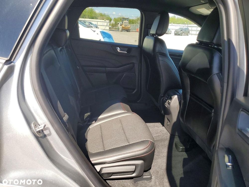 Ford Escape 2.0 EcoBoost AWD Titanium - 10
