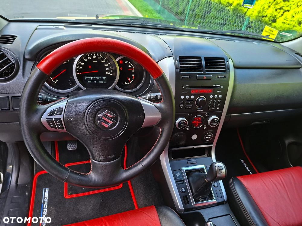 Suzuki Vitara - 23