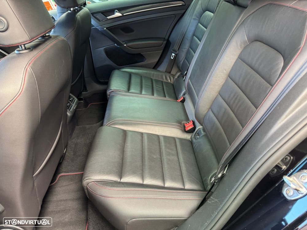 VW Golf 2.0 TSi GTi DSG Performance - 43