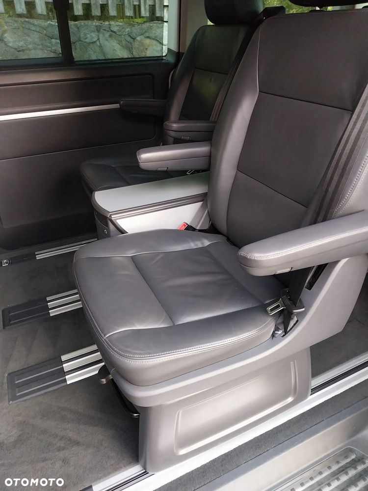 Volkswagen Multivan - 25
