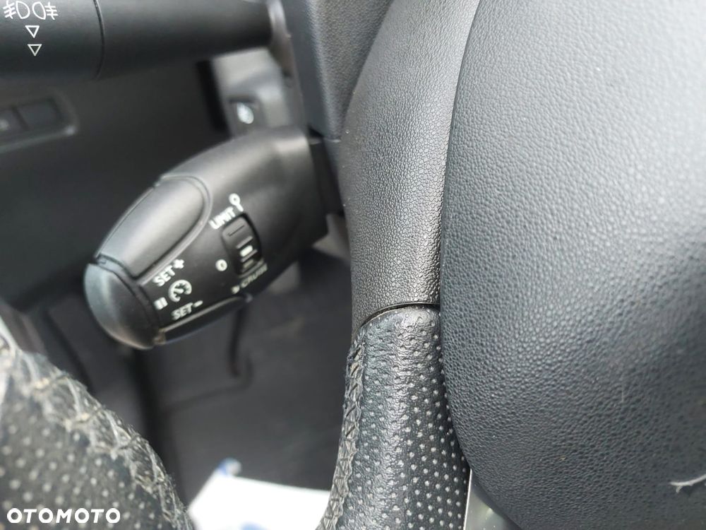 Citroën C3 Pure Tech (VTi) 82 Exclusive - 19