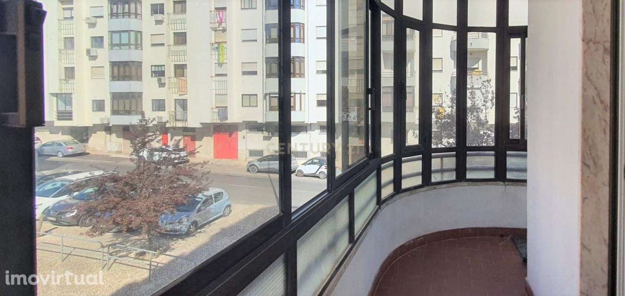 Apartamento T2 Remodelado em Almada - Grande imagem: 3/14