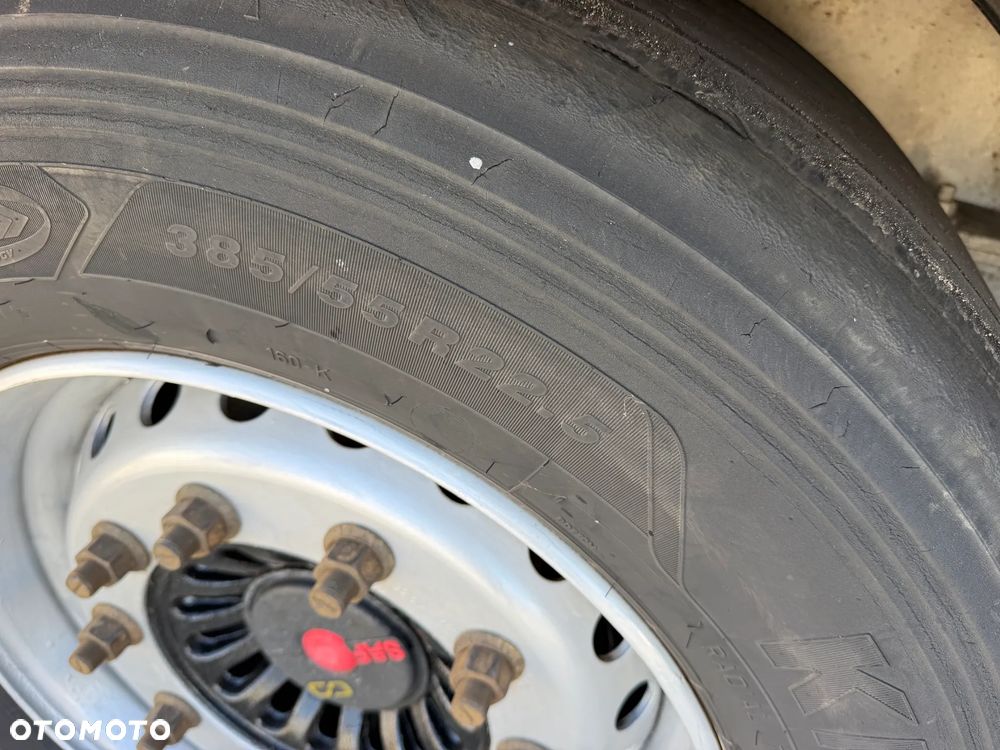 Stas Ruchoma podłoga 94m3 Podłoga 10 mm 2018 rok - 9