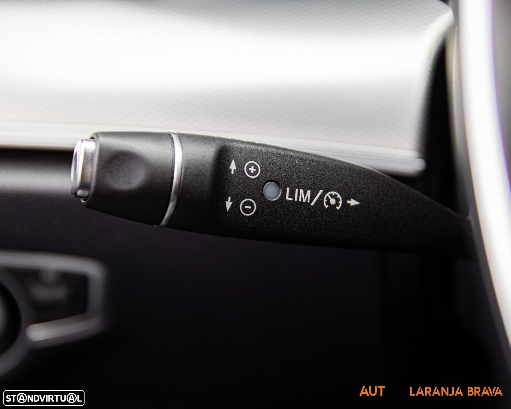 Mercedes-Benz E 220 d Avantgarde - 26