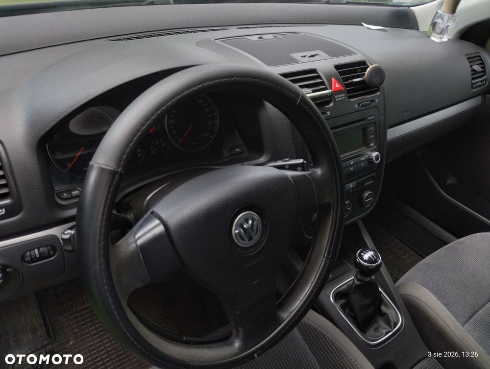 Volkswagen Jetta - 6