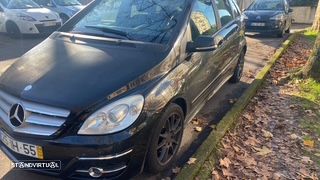 Mercedes-Benz B 180 CDI - 8