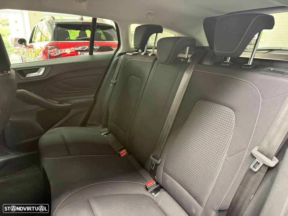 Ford Focus SW 1.0 EcoBoost Titanium Aut. - 38