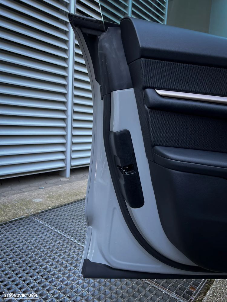 Porsche Taycan Bateria Performance Plus - 33