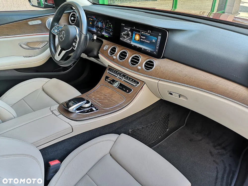 Mercedes-Benz Klasa E - 12