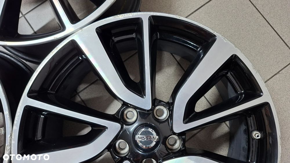 Felgi Aluminiowe 19 Nissan Qashqai X-Trail 5x114.3 ET 40 - 7