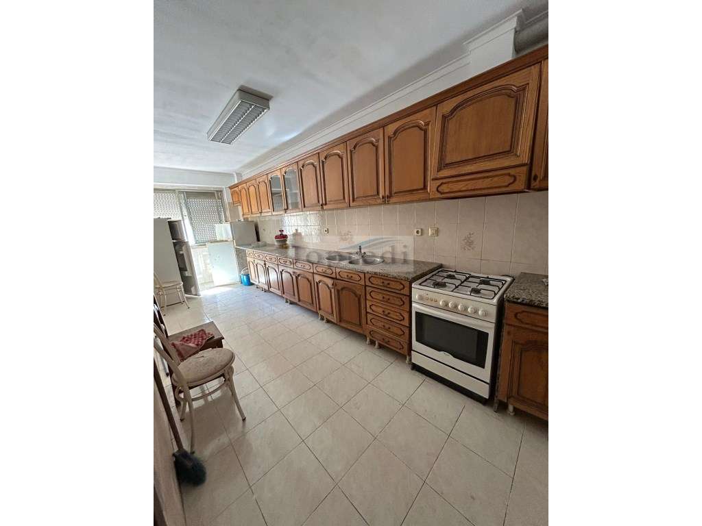 Apartamento T3 resultado da união de 2 apartamento - Grande imagem: 3/17