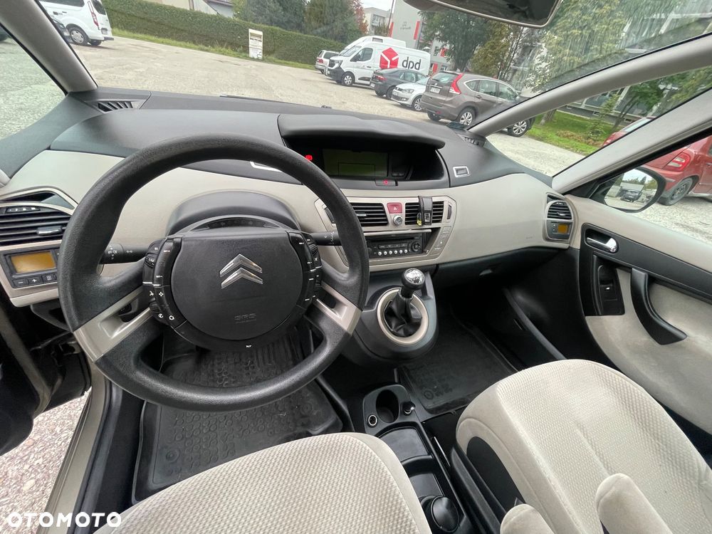 Citroën C4 Picasso - 12