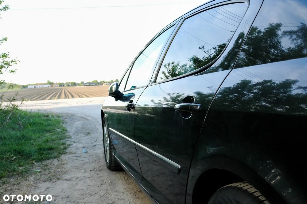 Peugeot 407 - 10
