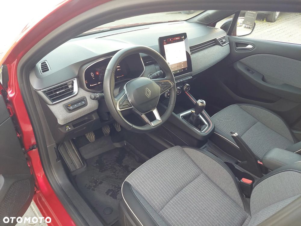 Renault Clio 1.0 TCe Techno - 9