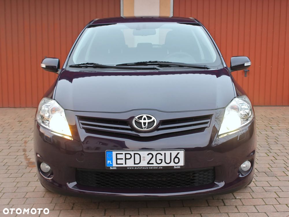 Toyota Auris 1.6 Executive - 11