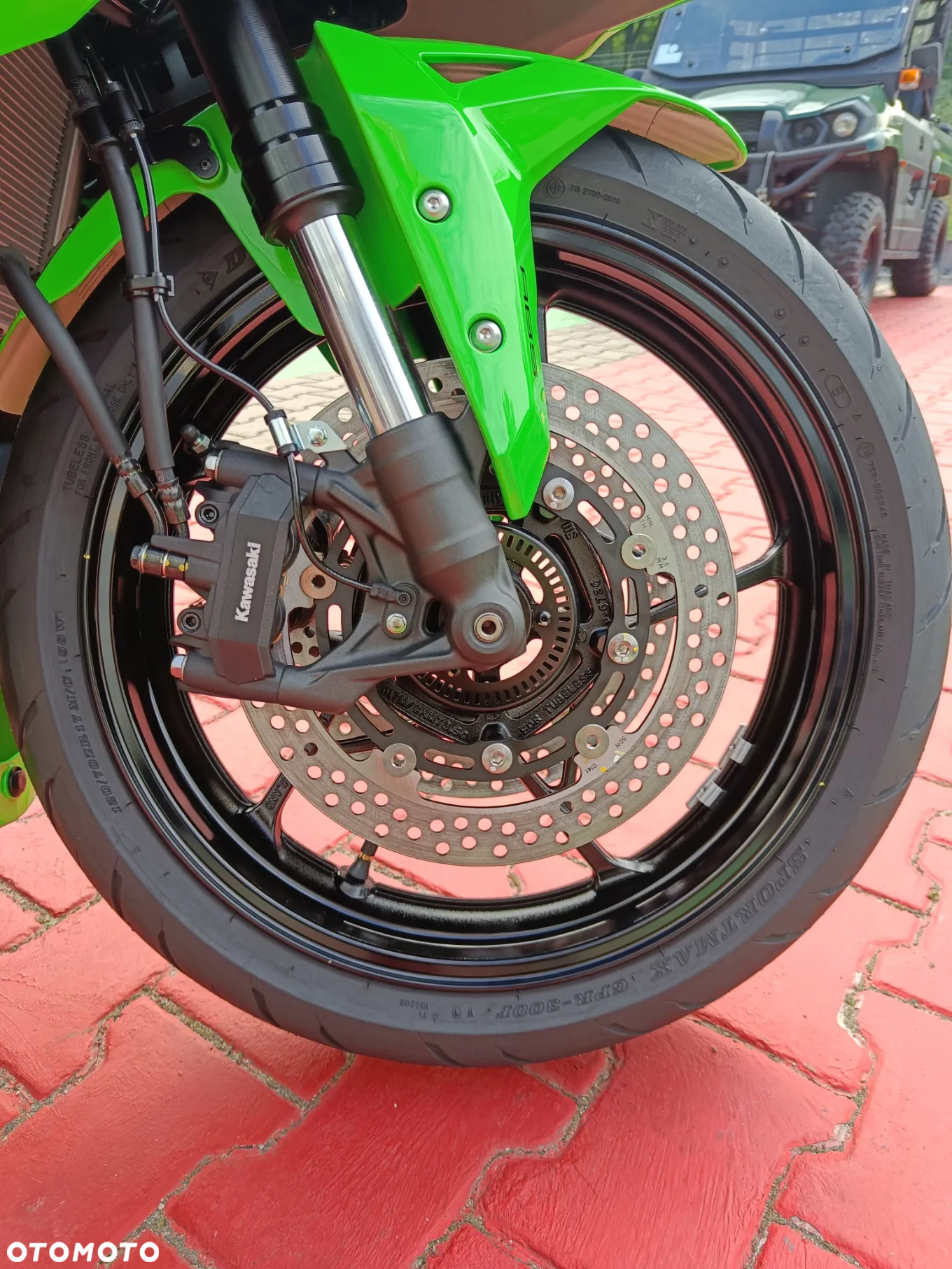 Kawasaki ZX - 17