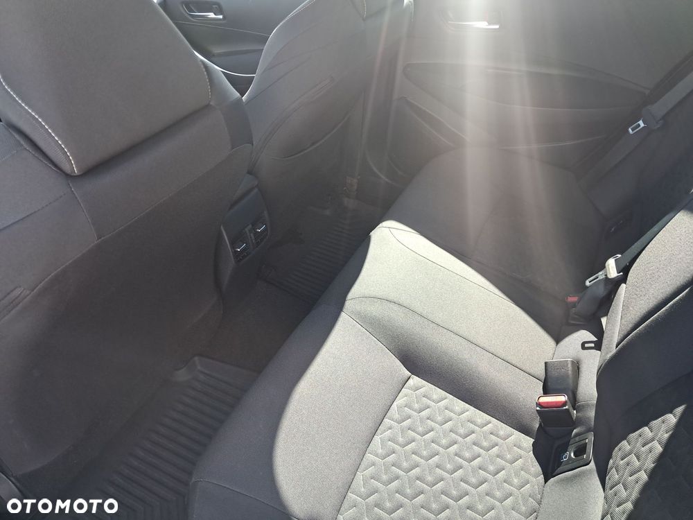 Toyota Corolla 1.8 Hybrid Comfort - 10