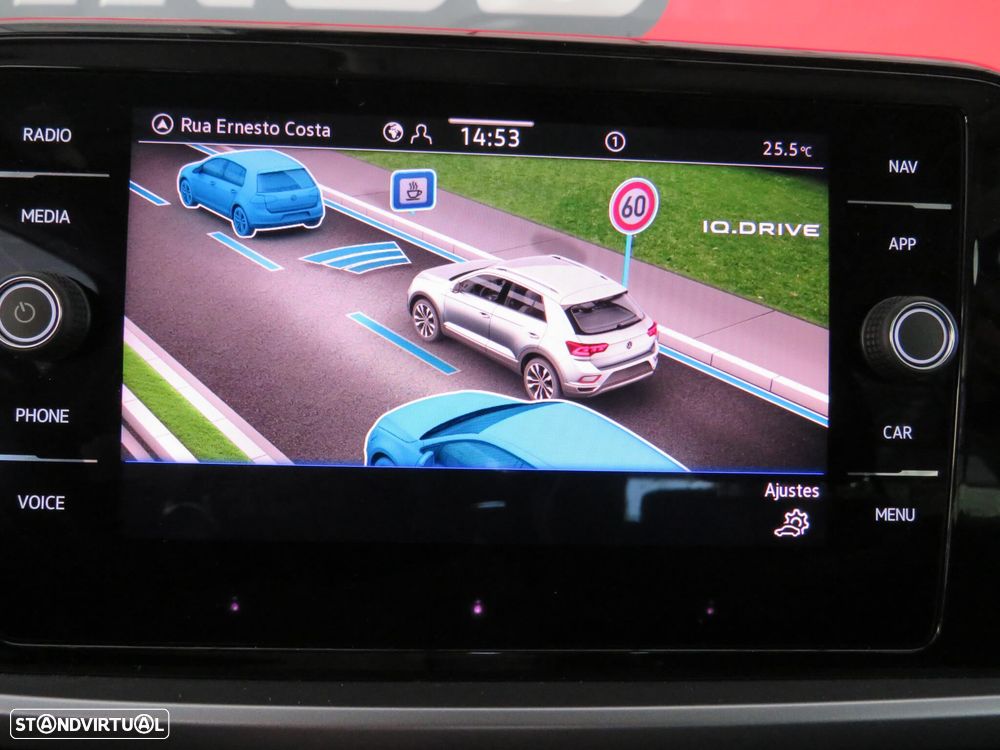 VW T-Roc 1.5 TSI Urban DSG - 33