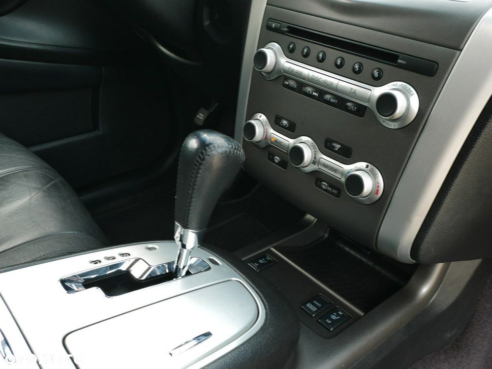 Nissan Murano 2.5 D Premium - 27