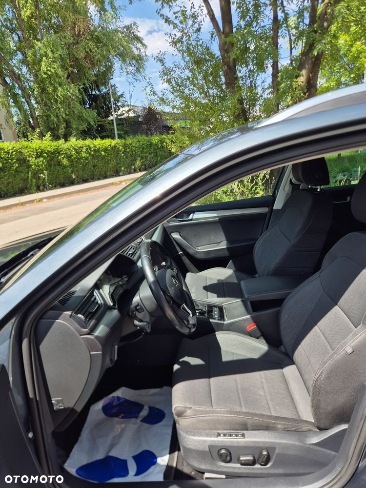Skoda Superb 2.0 TDI Ambition DSG7 - 12