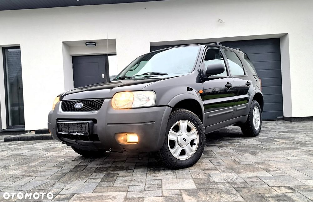 Ford Maverick 3.0 V6 Limited - 1