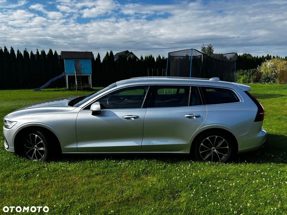 Volvo V60 D3 Momentum Pro - 2