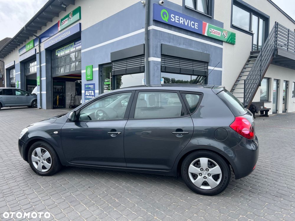 Kia Ceed 1.4 Comfort + - 11