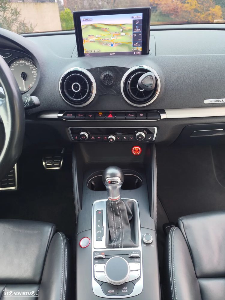 Audi S3 Sportback 2.0 TFSi quattro S tronic - 13