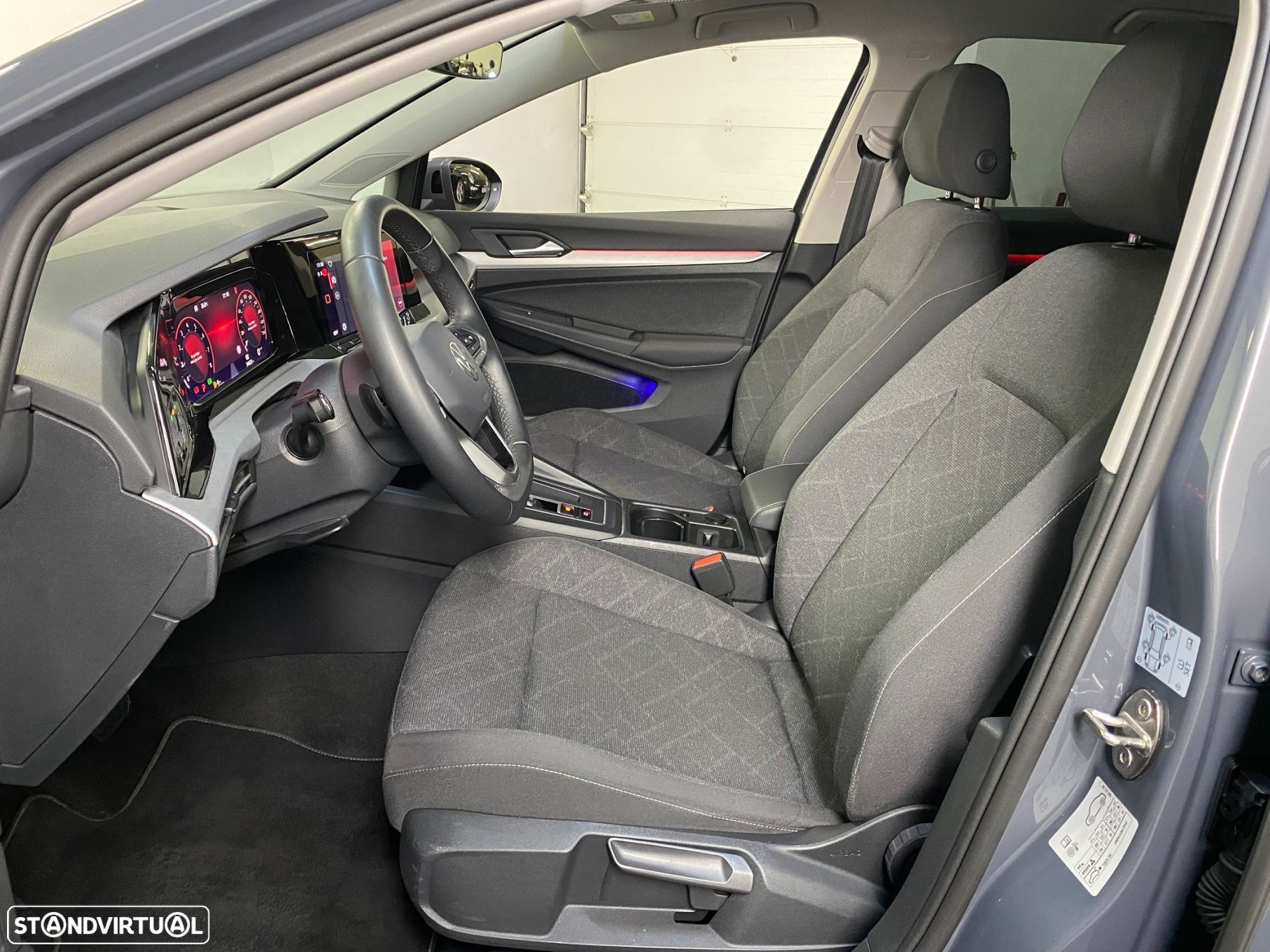 VW Golf 1.0 eTSI Life DSG - 5