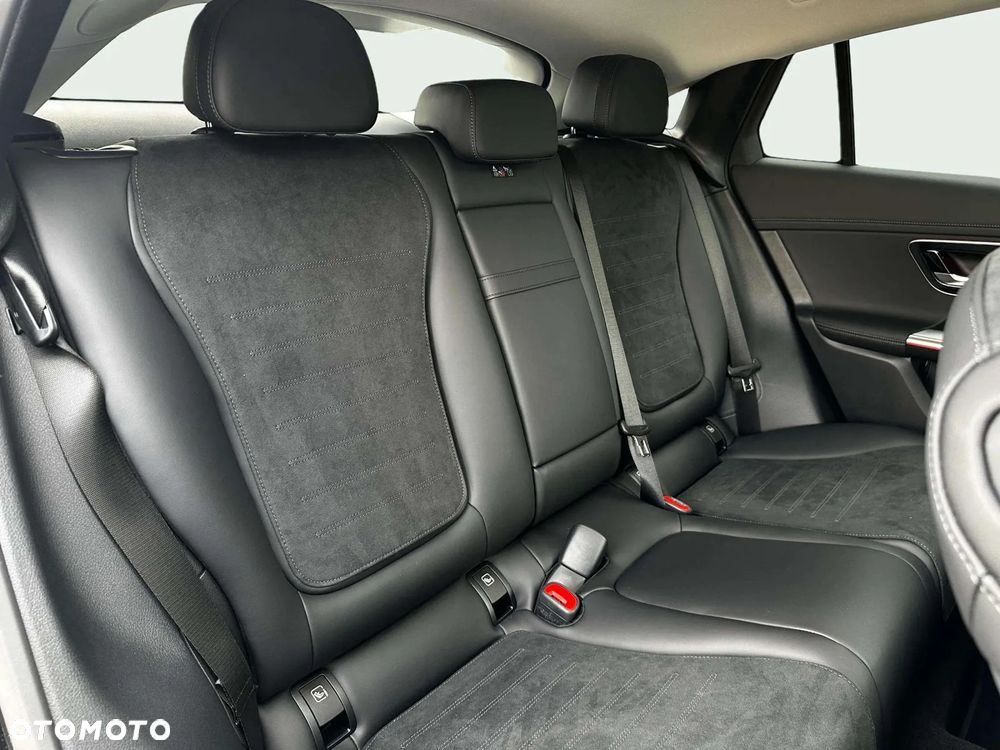 Mercedes-Benz GLC Coupe 200 mHEV 4-Matic AMG Line - 23