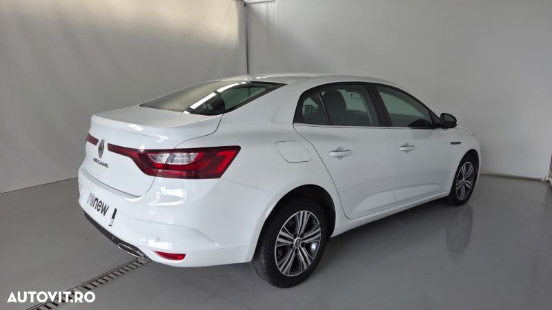 Renault Megane 2022 photo 2