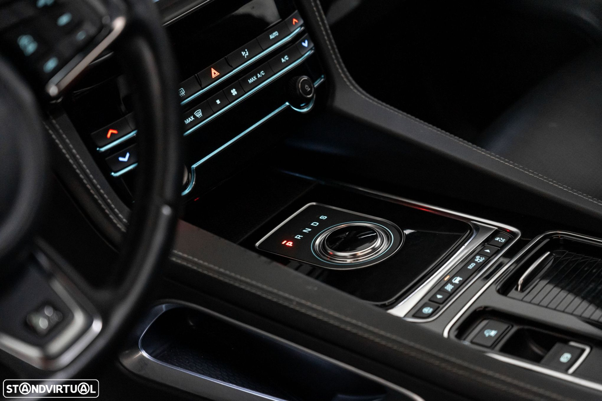 Jaguar F-Pace 2.0 i4D R-Sport AWD Aut. - 14